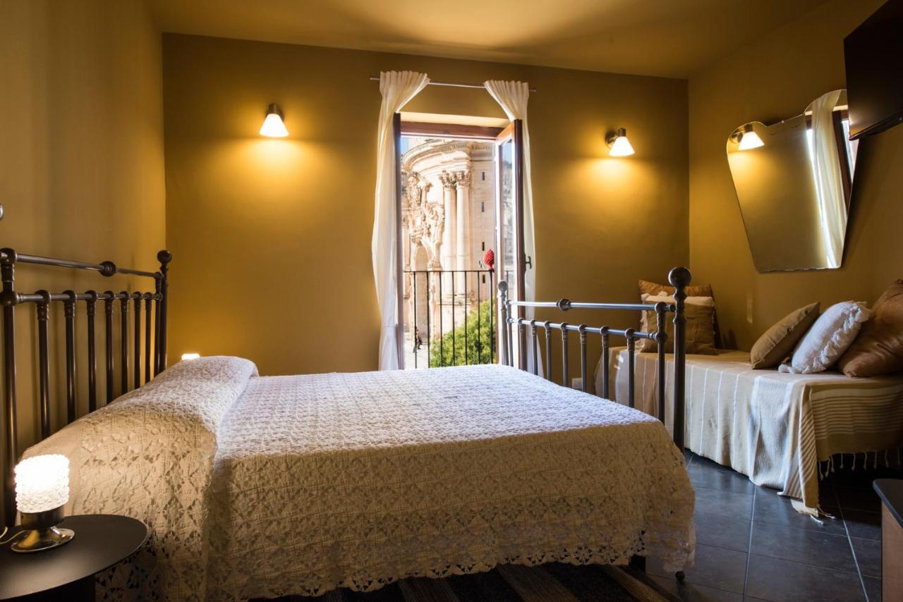 Le Stanze Del Cioccolato Bed & Breakfast Modica Exterior photo